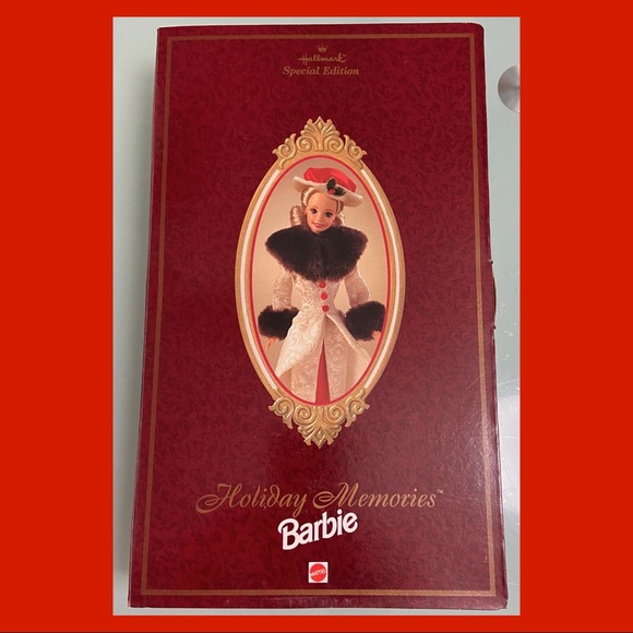 Collector Edition Hallmark Holiday Memories Barbie - Picture 7 of 7